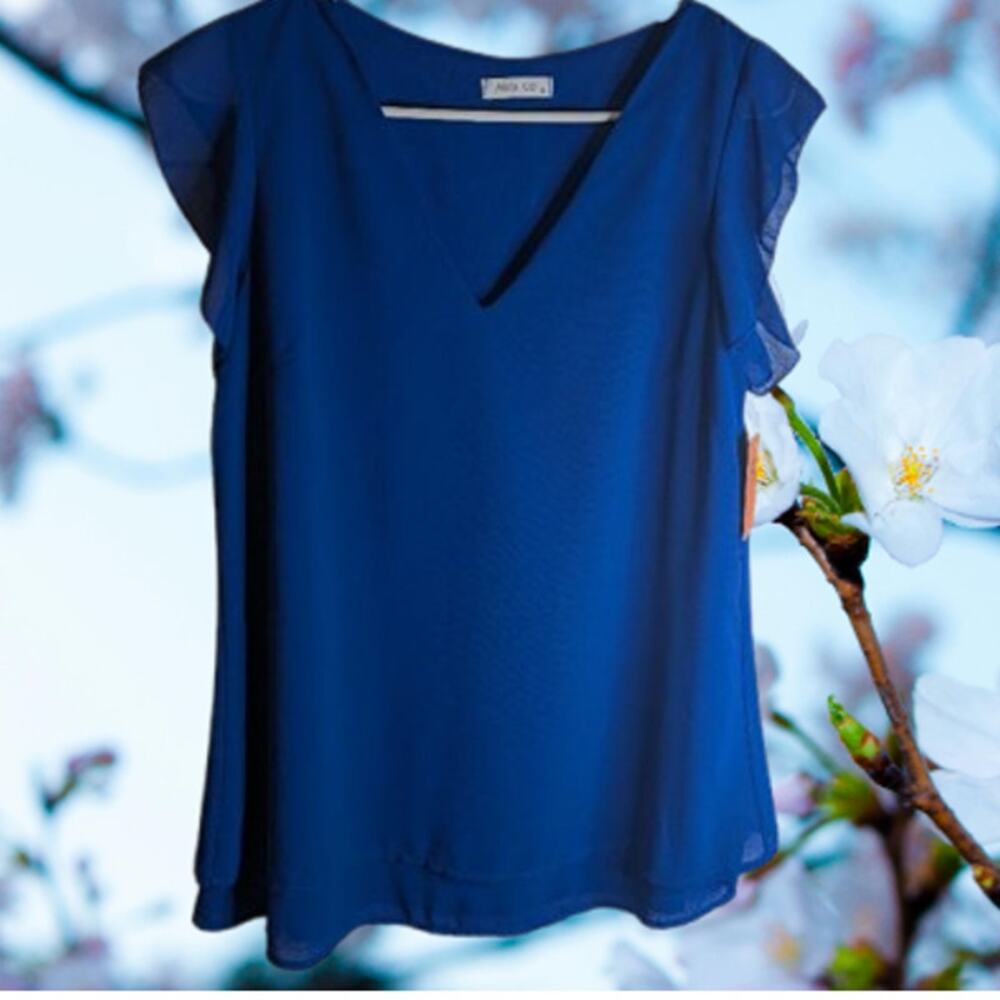 Alice Co small short sleeve royal blue lined polyester flowy woman's blouse.